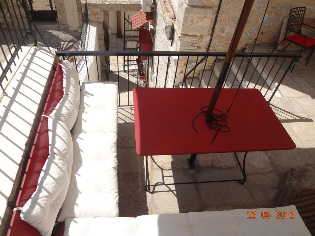 Apartament Castello Venetsiana Simi Zewnętrze zdjęcie